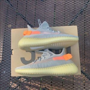 Yeezy Boost 350 V2 Tail Light Size 6.5